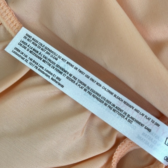 NWT By Anthropologie Strapless Ruffled Bandeau Top in Peach - Picture 7 of 11